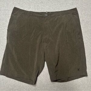 DIXXON Gray Casual Shorts Mens Size 42 Hybrid Form and Function